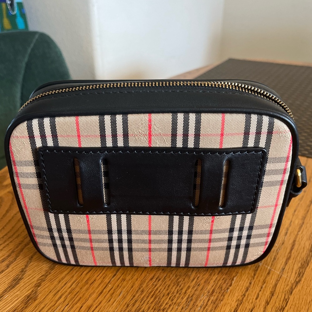 Burberry Bum Bag/ Belt Bag - Picture 6 of 11